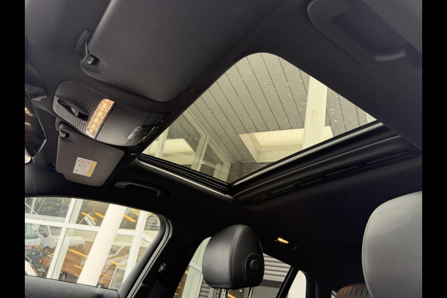 Mercedes-Benz EQC 400 BUSINESS AMG 80 kWh ACCU 97% GARANTIE 7-2031! 4MATIC. SCHUIFDAK PREMIUM PLUS-PAKKET! . GARANTIE TOT 07-2031 . ACCU 97% . PANORAMA-DAK .