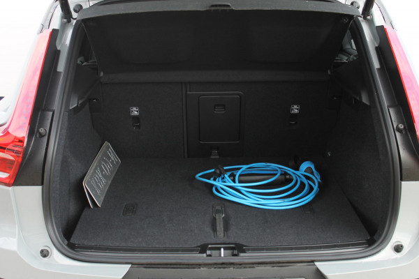 Volvo EX40 Single Motor Extended Range Plus Black Ed. 82 kWh