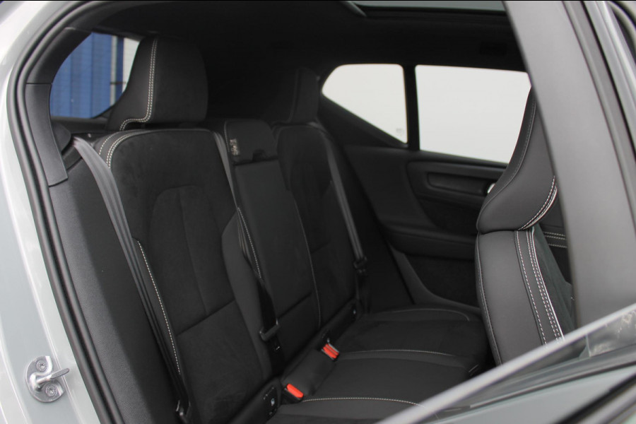 Volvo EX40 Single Motor Extended Range Plus Black Ed. 82 kWh