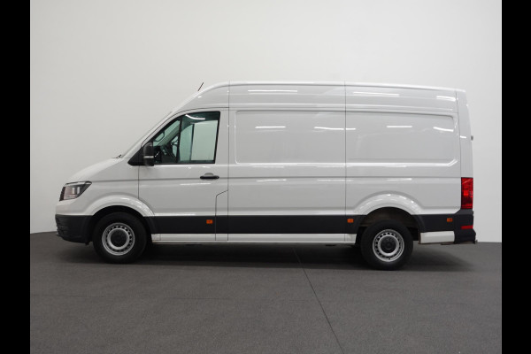 Volkswagen Crafter 177pk Automaat L3H3 / L2H2 Airco Cruise control Navigatie Camera Apple Carplay Sidebars