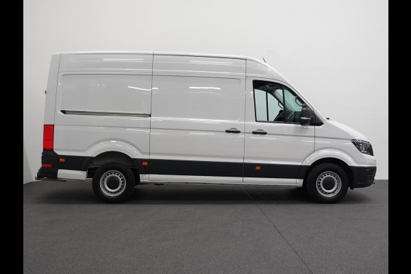 Volkswagen Crafter 177pk Automaat L3H3 / L2H2 Airco Cruise control Navigatie Camera Apple Carplay Sidebars