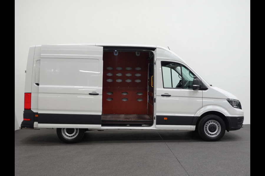 Volkswagen Crafter 177pk Automaat L3H3 / L2H2 Airco Cruise control Navigatie Camera Apple Carplay Sidebars