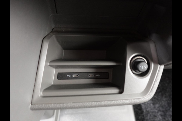Volkswagen Crafter 177pk Automaat L3H3 / L2H2 Airco Cruise control Navigatie Camera Apple Carplay Sidebars