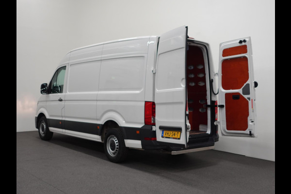 Volkswagen Crafter 177pk Automaat L3H3 / L2H2 Airco Cruise control Navigatie Camera Apple Carplay Sidebars
