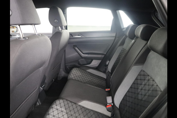 Volkswagen Polo 1.0 TSI R-Line 95 PK | Camera | Navigatie | Parkeersensoren | 17 Inch