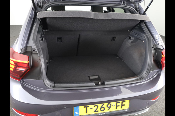 Volkswagen Polo 1.0 TSI R-Line 95 PK | Camera | Navigatie | Parkeersensoren | 17 Inch
