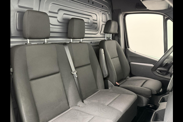 Mercedes-Benz Sprinter 311 1.9 CDI L3H2 RWD Navigatie Apple carplay/android Airco Camera Trekhaak 3-zits