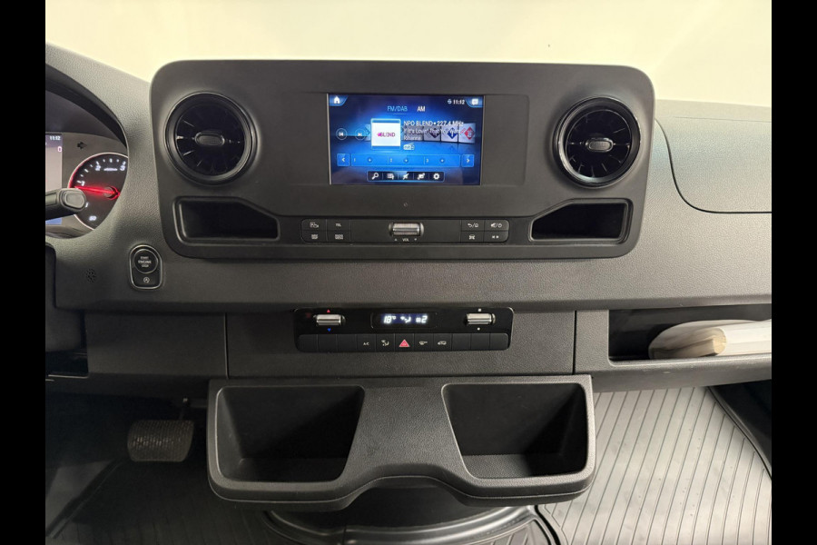 Mercedes-Benz Sprinter 311 1.9 CDI L3H2 RWD Navigatie Apple carplay/android Airco Camera Trekhaak 3-zits