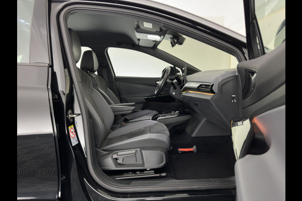 Volkswagen ID.5 Pro Business 77 kWh [3-Fase-11kW] {SoH-93%} (INCL.BTW) *HEAD-UP | LEATHER-FABRIC | FULL-LED | ADAPTIE-CRUISE |  DIGI-COCKPIT | HEATED-COMFORTSEATS | KEYLESS | DAB+ | AMBIENT-LIGHT | NAVI-FULLMAP | CAMERA | TOWBAR | 19''ALU*