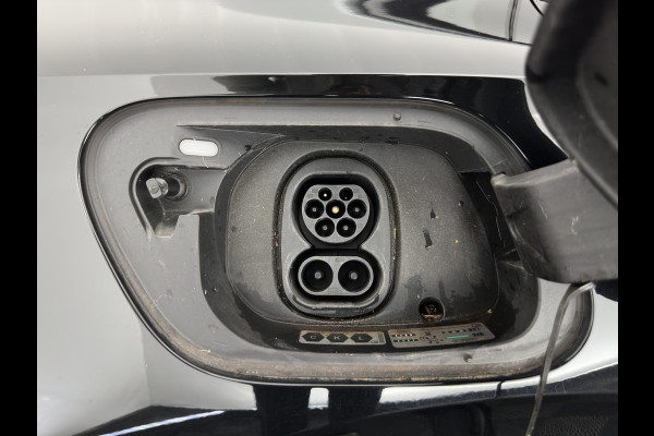 Volkswagen ID.5 Pro Business 77 kWh [3-Fase-11kW] {SoH-93%} (INCL.BTW) *HEAD-UP | LEATHER-FABRIC | FULL-LED | ADAPTIE-CRUISE |  DIGI-COCKPIT | HEATED-COMFORTSEATS | KEYLESS | DAB+ | AMBIENT-LIGHT | NAVI-FULLMAP | CAMERA | TOWBAR | 19''ALU*