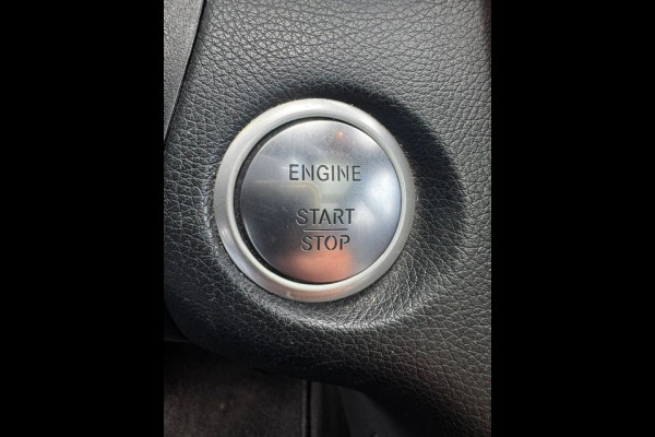 Mercedes-Benz GLC 250 4MATIC Premium Plus AMG Line Automaat Airco/ECC,Leder,Camera,Panoramadak