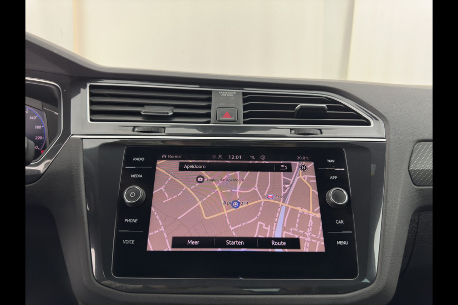 Volkswagen Tiguan 2.0 TDI 4Motion (INCL.BTW) Aut. *LEATHER-FABRIC | FLL-LED | DIGI-COCKPIT | ADAPTIVE-CRUISE | CAMERA | NAVI-FULLMAP | HEATED-SPORTSEATS | BLIND-SPOT | PRIVACY-GLASS | TOWBAR | 19''ALU*