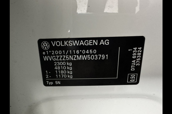 Volkswagen Tiguan 2.0 TDI 4Motion (INCL.BTW) Aut. *LEATHER-FABRIC | FLL-LED | DIGI-COCKPIT | ADAPTIVE-CRUISE | CAMERA | NAVI-FULLMAP | HEATED-SPORTSEATS | BLIND-SPOT | PRIVACY-GLASS | TOWBAR | 19''ALU*