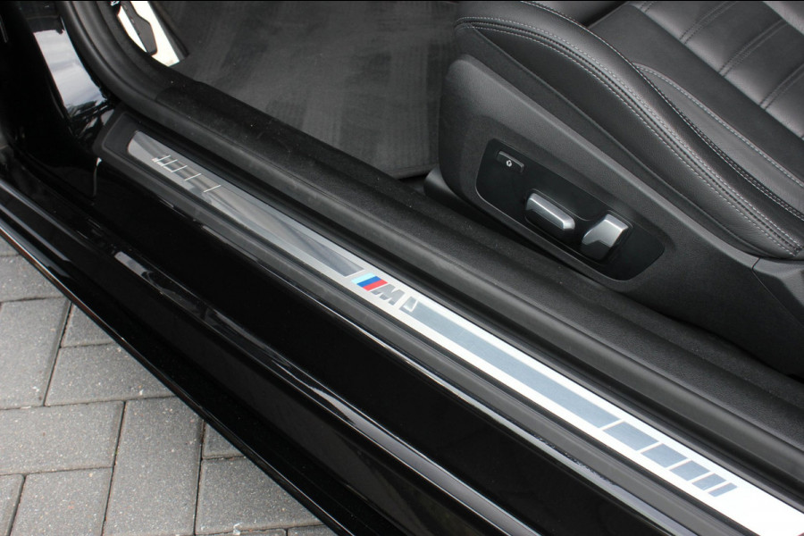 BMW 4 Serie Cabrio M440i xDrive High Executive 374PK / STUURVERWARMING / FULL BLACK / 19'' WHEELS / FULL OPTIONS /M-SPORT/ HEAD-UP