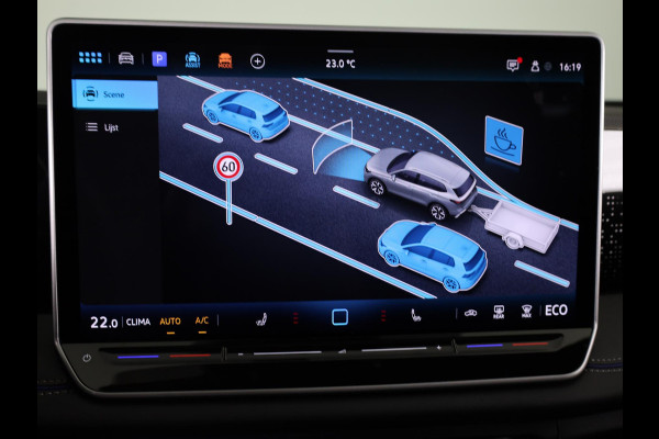 Volkswagen Tiguan 1.5 eHybrid R-Line Edition 204 pk Automaat (DSG) | Verlengde garantie | Navigatie | Panoramadak | Trekhaak (wegklapbaar) | Park assist | Rondomzicht camera | Head-up display | R-Line |