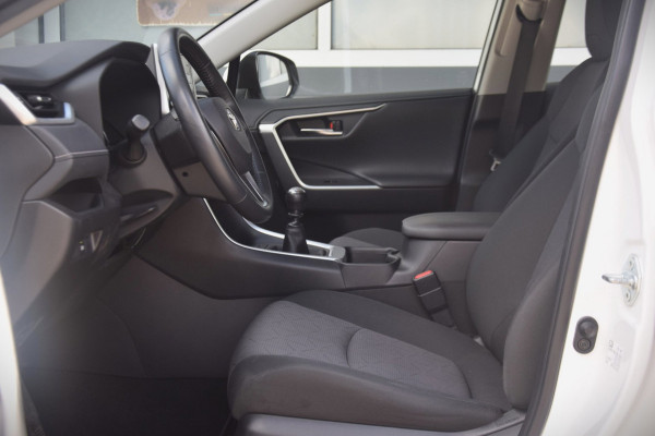 Toyota RAV4 2.0 VVT-iE Business 2000 KG TREKGEWICHT!/APPLE CARPLAY/ADAPTIEVE CRUISE/LED KOPLAMPEN