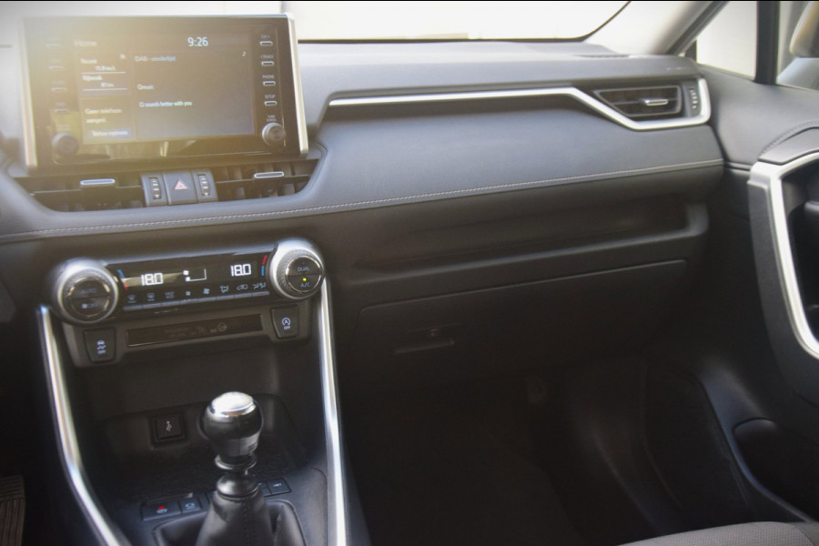 Toyota RAV4 2.0 VVT-iE Business 2000 KG TREKGEWICHT!/APPLE CARPLAY/ADAPTIEVE CRUISE/LED KOPLAMPEN
