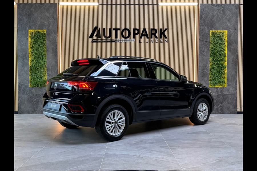 Volkswagen T-Roc 1.5 TSI Life AUTOMAAT|LED|DEALER ONDERHOUDEN|STOELVERWARMING|APK|2023|