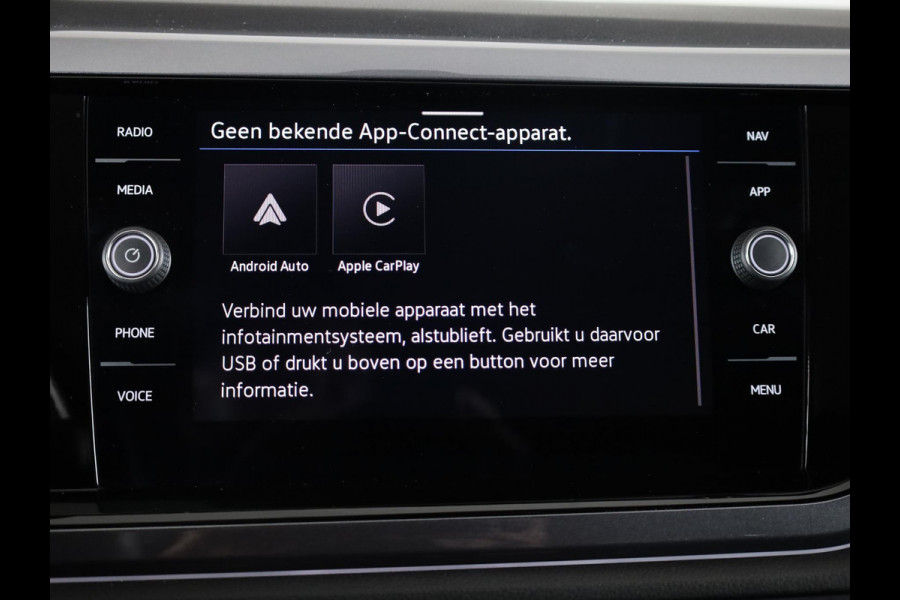 Volkswagen Polo 1.0 TSI Style 95 pk | Navigatie via App | Parkeersensoren (Park assist)| Autom. airco | Matrix LED koplampen | Keyless |