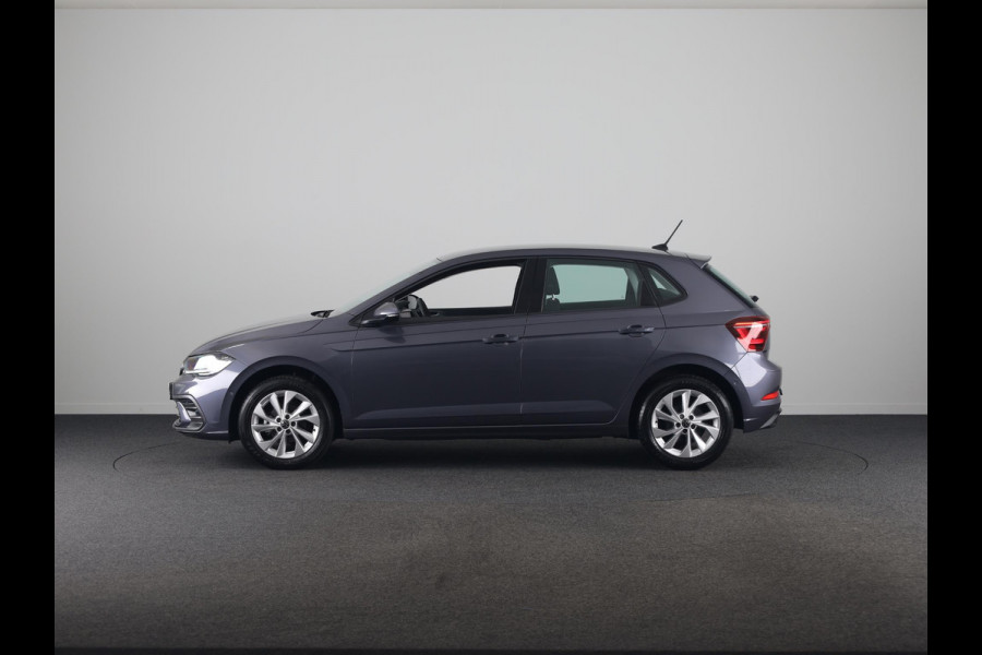 Volkswagen Polo 1.0 TSI Style 95 pk | Navigatie via App | Parkeersensoren (Park assist)| Autom. airco | Matrix LED koplampen | Keyless |