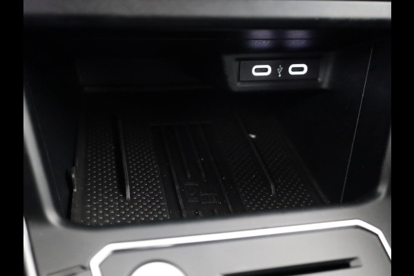 Volkswagen Polo 1.0 TSI Style 95 pk | Navigatie via App | Parkeersensoren (Park assist)| Autom. airco | Matrix LED koplampen | Keyless |