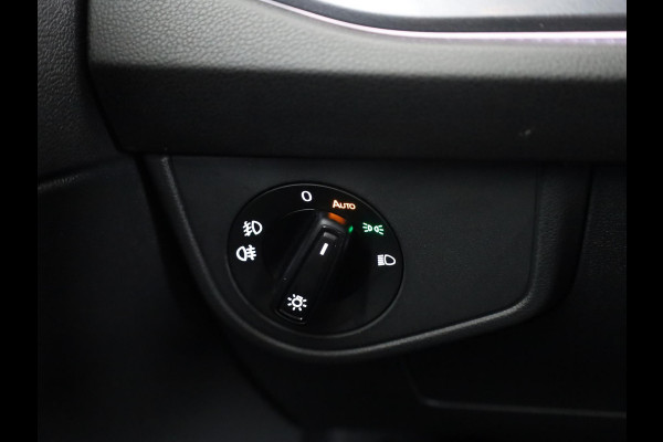 Volkswagen Polo 1.0 TSI Style 95 pk | Navigatie via App | Parkeersensoren (Park assist)| Autom. airco | Matrix LED koplampen | Keyless |