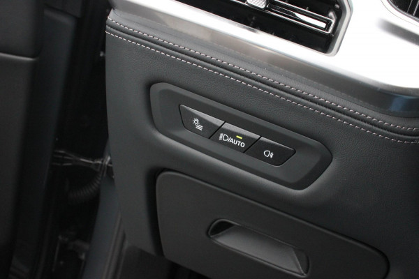 BMW X5 XDrive50e High Executive / HEAD-UP / PANO-DAK / 4-WHEEL STRURING / LUCHTVERING / DRIVING ASSISANT / SOFTCLOSE / M-SEATS