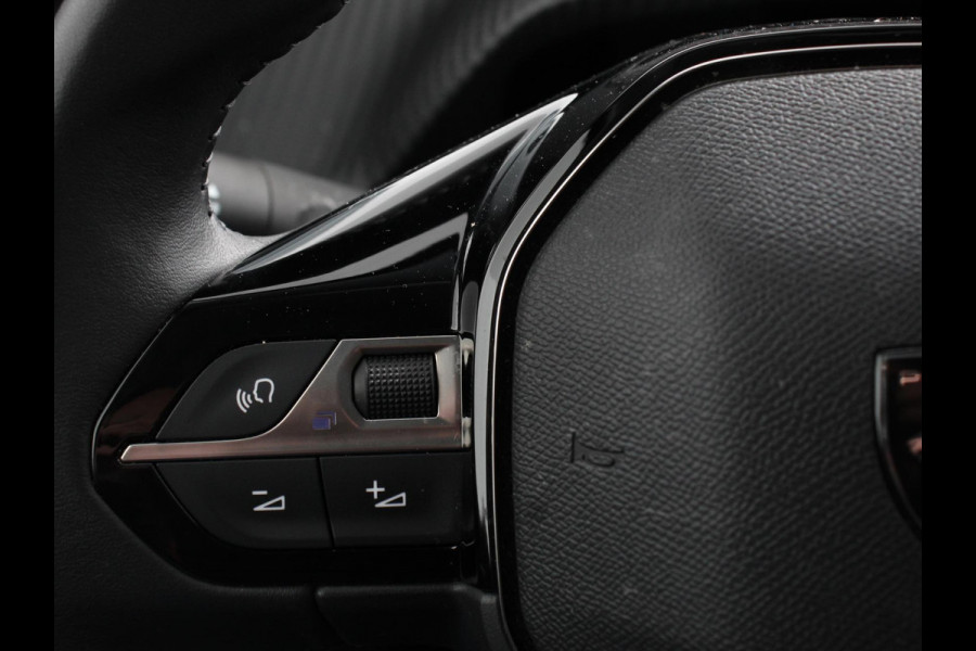 Peugeot e-208 EV Active Pack 50 kWh Climate Control Cruise control Half lederen bekleding Led verlichting Lichtmetalen velgen Navigatie Apple Carplay/Android Auto Parkeersensoren Stoelverwarming