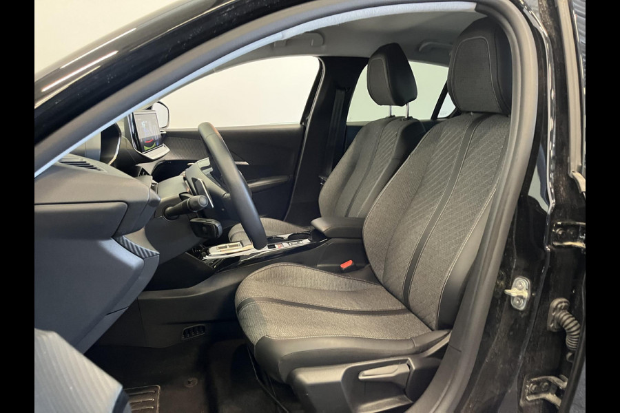 Peugeot 208 Hybrid 100 Automaat Allure Navigatie Apple Carplay/ Android Auto Camera Parkeersensoren Adaptive Cruise Control Stoelverwarming Ledverlichting Climate control