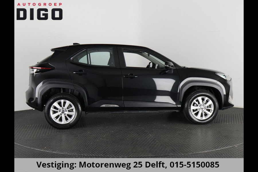 Toyota Yaris Cross 1.5 HYBRID AUTOMAAT BLACKLINE GARANTIE 2032 ! . APPLE CARPLAY & ANDROID AUTO . ACHTERUITRIJ CAMERA . ADAPTIEVE CRUISE CONTROL .