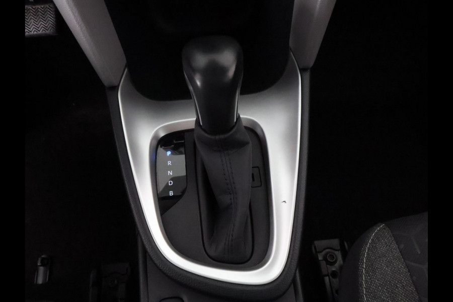 Toyota Yaris Cross 1.5 HYBRID AUTOMAAT BLACKLINE GARANTIE 2032 ! . APPLE CARPLAY & ANDROID AUTO . ACHTERUITRIJ CAMERA . ADAPTIEVE CRUISE CONTROL .