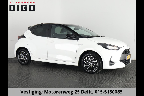 Toyota Yaris 1.5 HYBRIDE BLACK & WHITE GARANTIE TOT 3-2031! . APPLE CARPLAY & ANDRIOD AUTO . ACHTERUITRIJ CAMERA . ADAPTIEVE CRUISE CONTROL .
