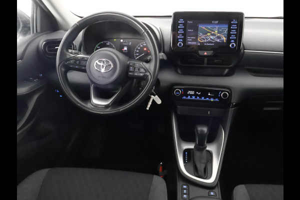Toyota Yaris 1.5 HYBRIDE BLACK & WHITE GARANTIE TOT 3-2031! . APPLE CARPLAY & ANDRIOD AUTO . ACHTERUITRIJ CAMERA . ADAPTIEVE CRUISE CONTROL .
