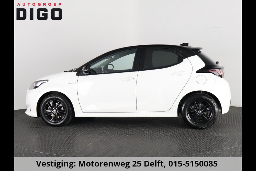 Toyota Yaris 1.5 HYBRIDE BI-TONE SPORT GARANTIE 6-2031 . ADAPTIEVE CRUISE CONTROL . DEALER ONDERHOUDEN . ACHTERUITRIJ CAMERA .