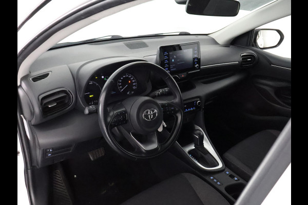 Toyota Yaris 1.5 HYBRIDE BI-TONE SPORT GARANTIE 6-2031 . ADAPTIEVE CRUISE CONTROL . DEALER ONDERHOUDEN . ACHTERUITRIJ CAMERA .