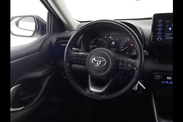 Toyota Yaris 1.5 HYBRIDE BI-TONE SPORT GARANTIE 6-2031 . ADAPTIEVE CRUISE CONTROL . DEALER ONDERHOUDEN . ACHTERUITRIJ CAMERA .