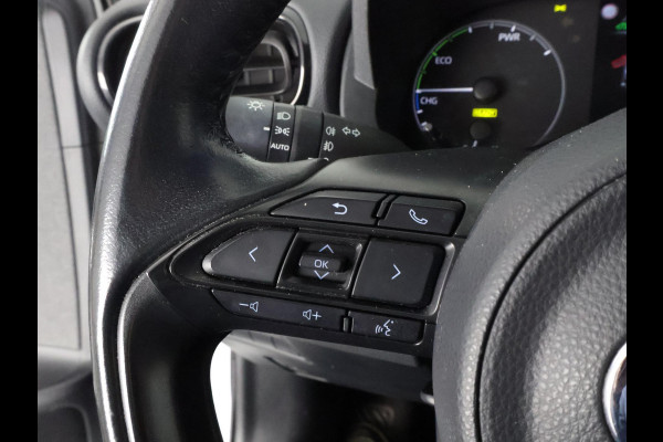 Toyota Yaris 1.5 HYBRIDE BI-TONE SPORT GARANTIE 6-2031 . ADAPTIEVE CRUISE CONTROL . DEALER ONDERHOUDEN . ACHTERUITRIJ CAMERA .