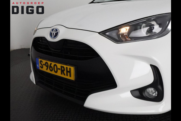 Toyota Yaris 1.5 HYBRIDE BI-TONE SPORT GARANTIE 6-2031 . ADAPTIEVE CRUISE CONTROL . DEALER ONDERHOUDEN . ACHTERUITRIJ CAMERA .