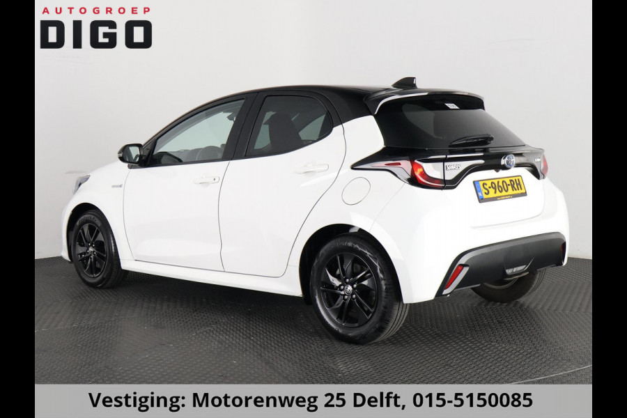 Toyota Yaris 1.5 HYBRIDE BI-TONE SPORT GARANTIE 6-2031 . ADAPTIEVE CRUISE CONTROL . DEALER ONDERHOUDEN . ACHTERUITRIJ CAMERA .