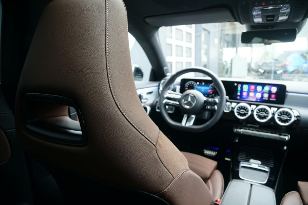 Mercedes-Benz CLA-Klasse Shooting Brake AMG + BURMESTER / HEAD-UP / PANO / 360 CAMERA / MEMORY