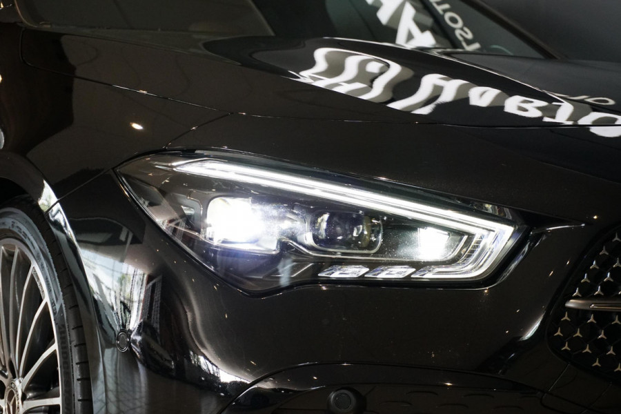 Mercedes-Benz CLA-Klasse Shooting Brake AMG + BURMESTER / HEAD-UP / PANO / 360 CAMERA / MEMORY