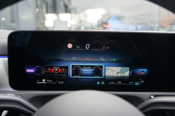 Mercedes-Benz CLA-Klasse Shooting Brake AMG + BURMESTER / HEAD-UP / PANO / 360 CAMERA / MEMORY