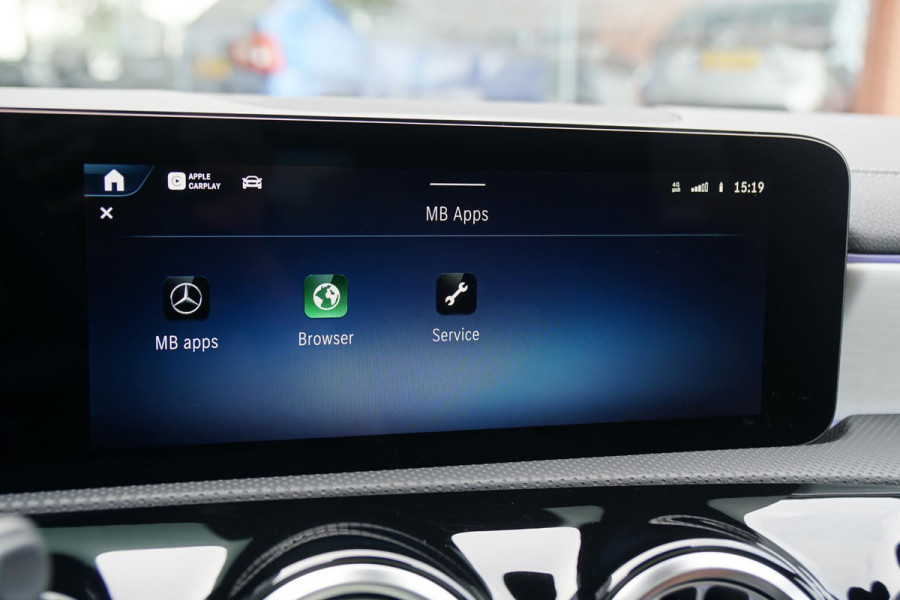 Mercedes-Benz CLA-Klasse Shooting Brake AMG + BURMESTER / HEAD-UP / PANO / 360 CAMERA / MEMORY