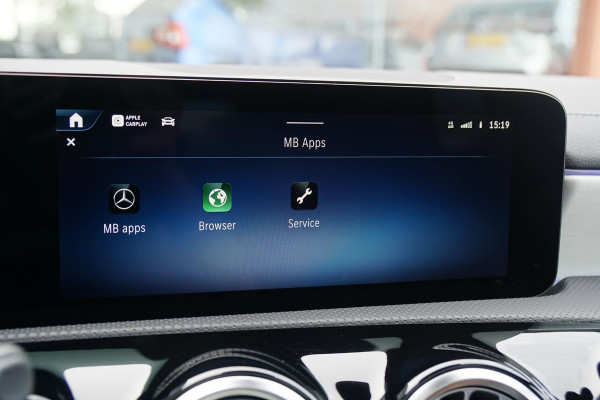 Mercedes-Benz CLA-Klasse Shooting Brake AMG + BURMESTER / HEAD-UP / PANO / 360 CAMERA / MEMORY