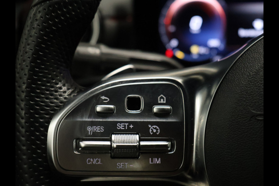 Mercedes-Benz CLA-Klasse 250 e Premium Plus AMG-Line [TREKHAAK UITKLAPBAAR, SCHUIFKANTELDAK, APPLE CARPLAY, ANDROID, STOELVERWARMING, CAMERA, PDC V+A, CRUISE, CLIMATE, NIEUWSTAAT]