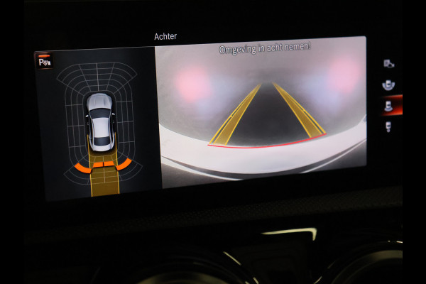 Mercedes-Benz CLA-Klasse 250 e Premium Plus AMG-Line [TREKHAAK UITKLAPBAAR, SCHUIFKANTELDAK, APPLE CARPLAY, ANDROID, STOELVERWARMING, CAMERA, PDC V+A, CRUISE, CLIMATE, NIEUWSTAAT]