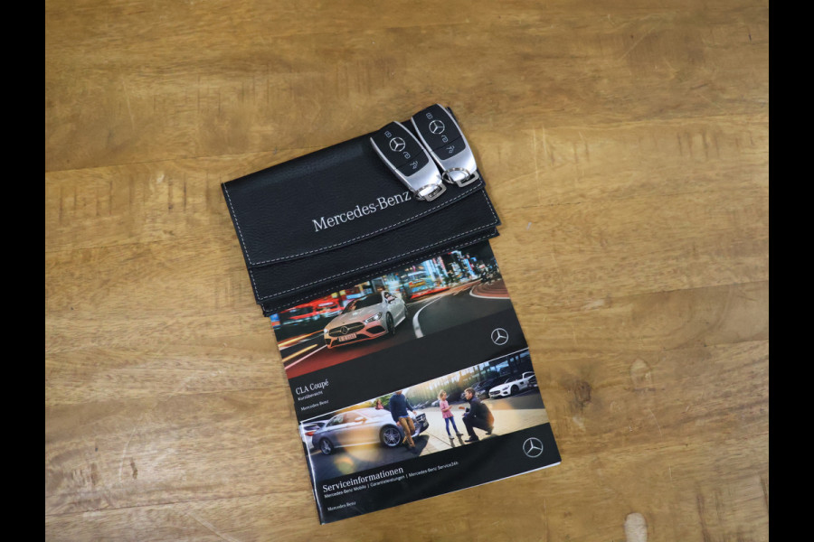 Mercedes-Benz CLA-Klasse 250 e Premium Plus AMG-Line [TREKHAAK UITKLAPBAAR, SCHUIFKANTELDAK, APPLE CARPLAY, ANDROID, STOELVERWARMING, CAMERA, PDC V+A, CRUISE, CLIMATE, NIEUWSTAAT]