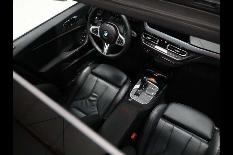 BMW 1-serie 128ti Business Edition Plus M-Sport [SCHUIFKANTELDAK, APPLE CARPLAY, ANDROID, STUURVERWARMING, SPORTSTOELEN, CAMERA, STOELVERWARMING, PDC V+A, CRUISE, CLIMATE, NIEUWSTAAT]
