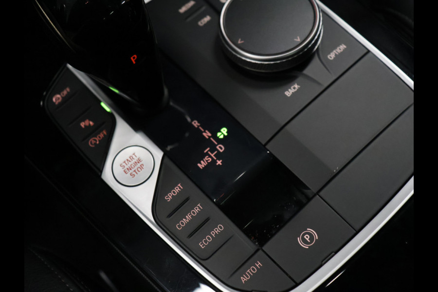 BMW 1-serie 128ti Business Edition Plus M-Sport [SCHUIFKANTELDAK, APPLE CARPLAY, ANDROID, STUURVERWARMING, SPORTSTOELEN, CAMERA, STOELVERWARMING, PDC V+A, CRUISE, CLIMATE, NIEUWSTAAT]