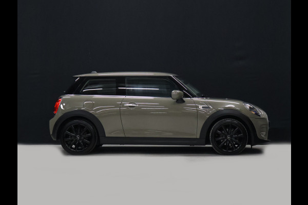 MINI 3-deurs 1.5 One First Salt [APPLE CARPLAY, CRUISE CONTROL, NAVIGATIE, AIRCONDITIONING, DIMLICHTEN AUTOMATISCH, NIEUWSTAAT]